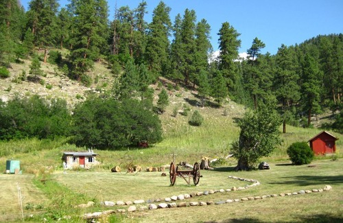 Tererro Cabin | Rustic Cowboy-Cougar Cabin On the Pecos River