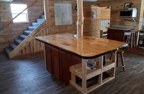 Roundup Cabin | Rustic Cowboy Lodge with private hiking, exploring