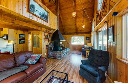 Ardenvoir Cabin | Rustic, dog-friendly retreat with hot tub, woodstove & furnished deck