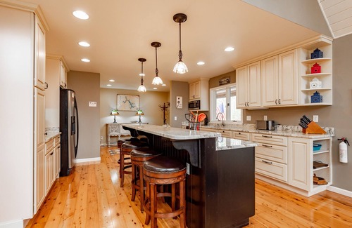 Blakeslee House | Rustic Elegance w/Hot Tub, Game Loft & Fireplace