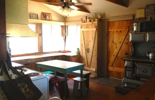Tahoe Meadows Cabin | Rustic Family Cabin/Private Beach—Monthly Rental