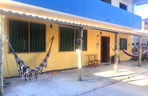 Monte Gordo House | Rustic farm house, surrounded by nature.