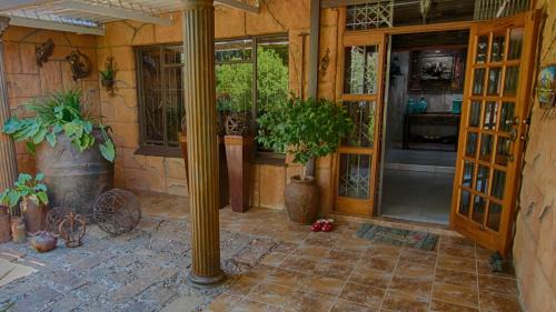 Bloemfontein House | Rustic Forest Guest House