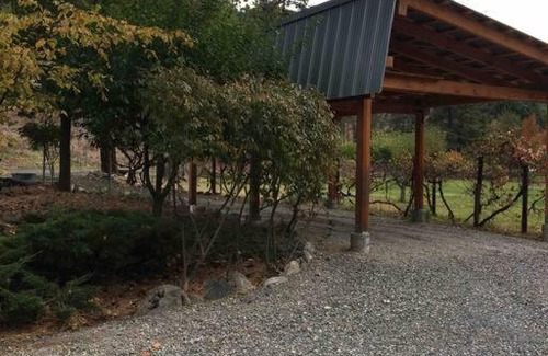 Lillooet House | Rustic getaway