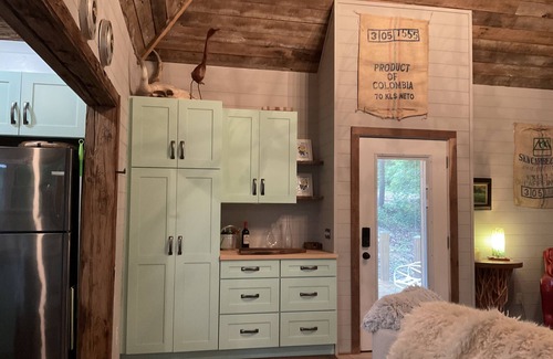 Mentone Cabin | RUSTIC GLAM