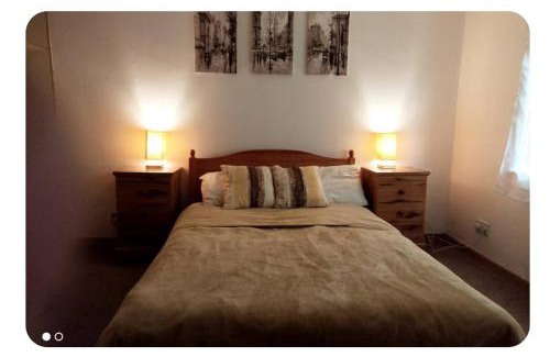 Rosyth House | Rustic Harmony - Edinburgh Airport near, 8mi