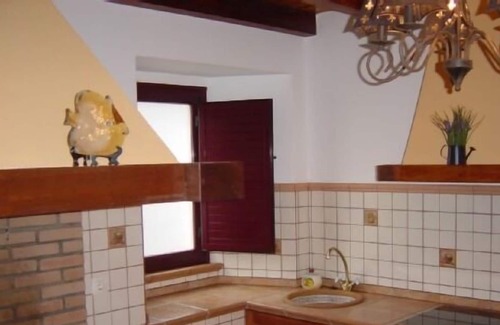 Cerdeira Cottage | Rustic house in a cozy rural setting