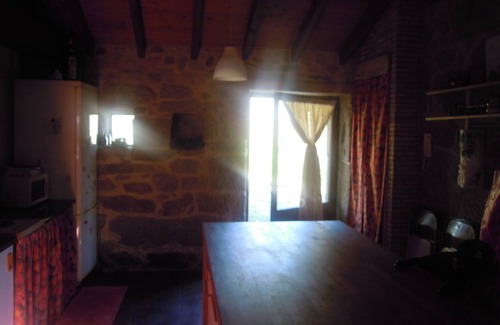 A Lama Cottage | rustic house in the countryside