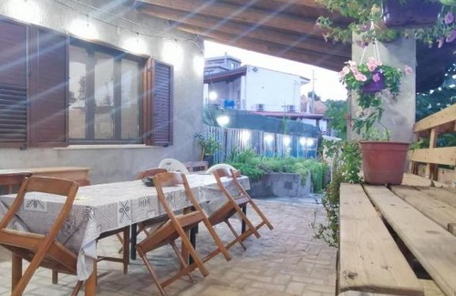 Grotteria House | Rustic House