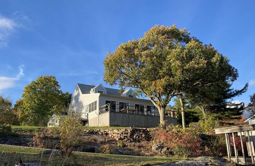 Wellesley Island House | Rustic House on St. Lawrence river with million dollar view and dock space