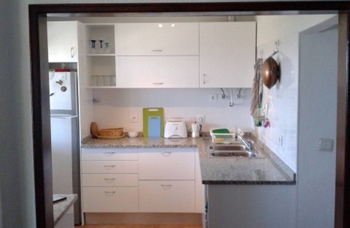 Sesimbra House | Rustic house, sea view, 6 people, terrace with barbecue.