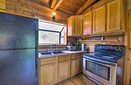 New Meadows Cabin | Rustic Idaho Cabin < 10 Mi to Payette Lake!