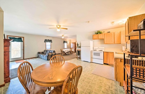 Bellevue Cabin | Rustic Iowa Cabin: 10 Mi to Maquoketa Caves