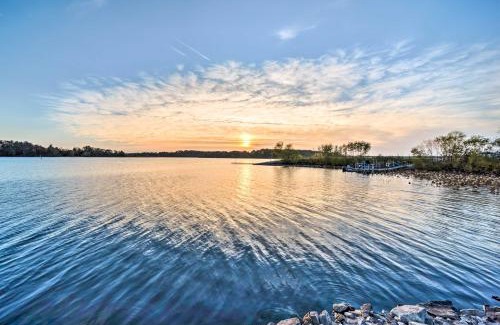 Keosauqua Apartment | Rustic Keosauqua Gem Fire Pit and Lake Sugema Views
