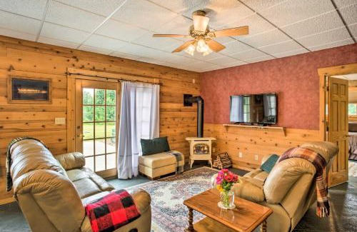 Keosauqua Apartment | Rustic Keosauqua Gem Fire Pit and Lake Sugema Views
