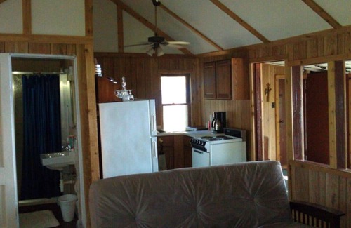 Fennville Cabin | Rustic Lakefront Cabin near Saugatuck&South Haven
