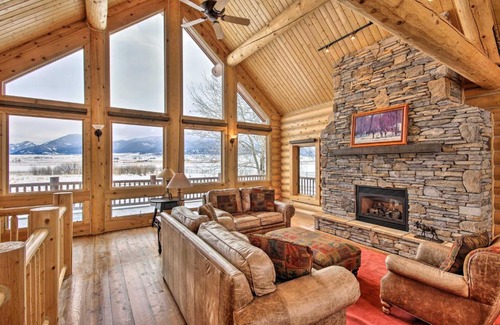 Livingston House | Rustic Livingston Home with Deck and Mtn Views!