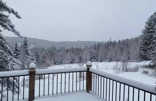 Danville Cabin | Rustic Log Cabin w/Hot Tub, Mountain Views in the Northeast Kingdom