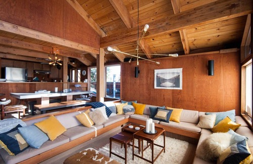 Twin Peaks Cabin | Rustic Luxe Cabin | Views, Hot Tub & Adventure