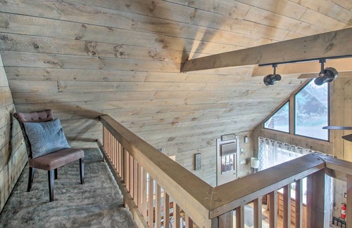 Eidelweiss Village Cabin | Rustic Madison Cabin Retreat w/ Deck & Grill!
