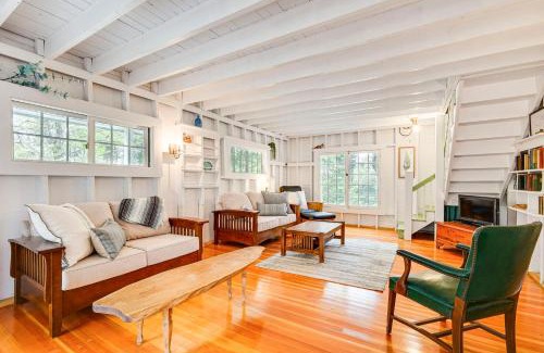 Wilmington House | Rustic Marlboro Cottage 4 Mi to Lake Raponda!
