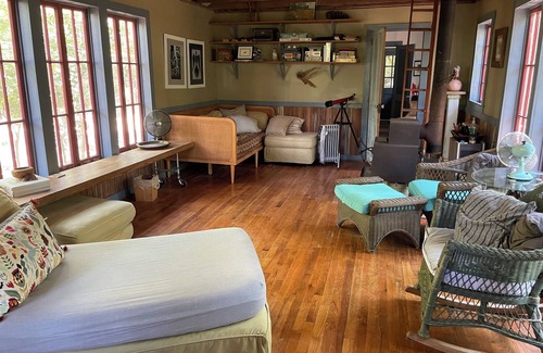 St. Francisville Cabin | Rustic/Modern Artist CABIN in the WOODS
