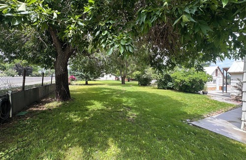Maeser House | Rustic nice home in Vernal UT 2 bedrooms with queen beds 1 full bathroom.