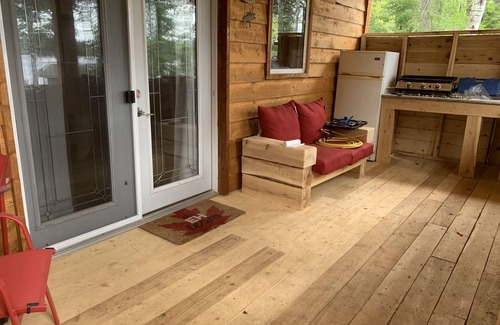 Northern Ontario Cabin | Rustic off grid cabin