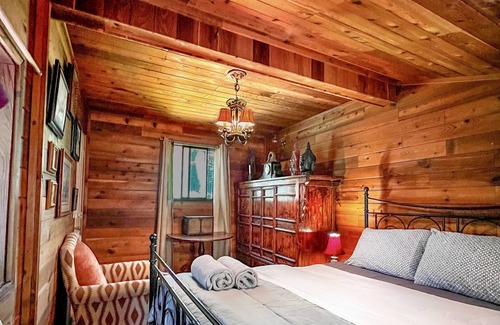 Maple Ridge Cabin | Rustic Old Cabin on the Alouette River