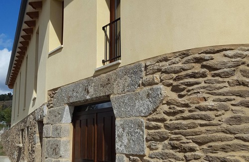 Viana do Bolo House | Rustic pension OR TRANCALLO
