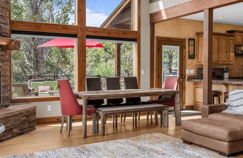 Zion National Park East Entrance Cabin | Rustic Pine| Experience the magic of Zion