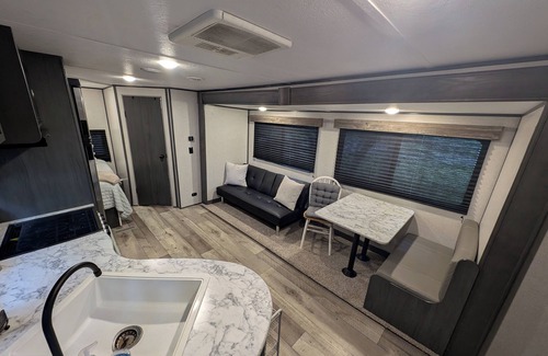 Chuluota House | Rustic Pines Ranch Cozy Camper