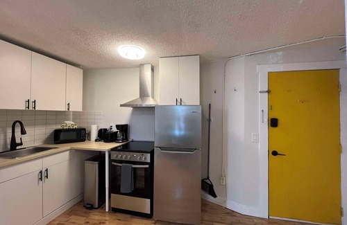 Ramsay Apartment | Rustic Ramsay Retreat by Calgary Stampede/Inglewood/Elbow River w/Parking