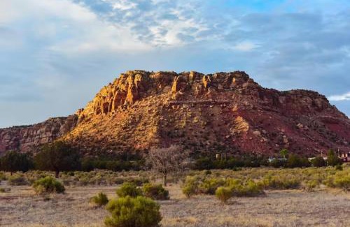 Cane Beds House | Rustic Ranch Getaway Near Zion, Bryce, Grand Canyon