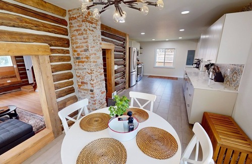 Gunnison House | Rustic & Refined - Gunnison