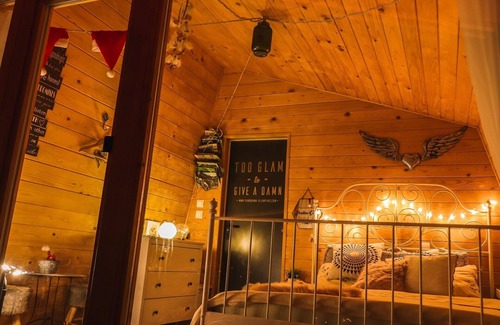 Slovenska Bistrica House | Rustic Refuge Glamping with Hot-Tub and Sauna - Double room with Terrace