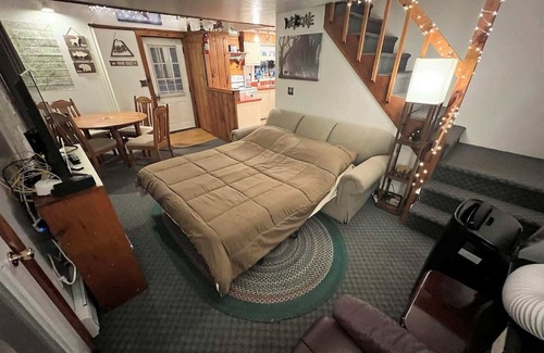 Plymouth Apartment | Rustic Retreat: 3 min walk to downtown Plymouth, gateway to the White Mountains