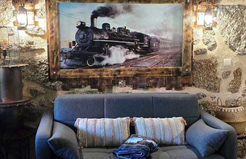Tondela Bed & Breakfast | Rustic Retreat country house
