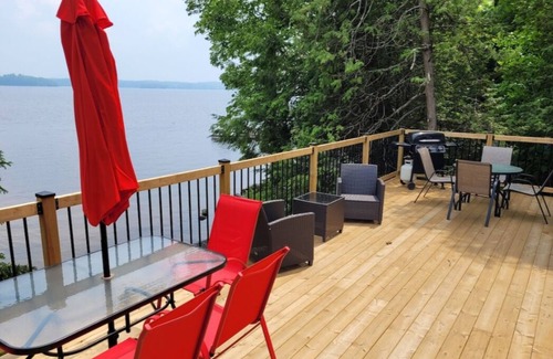Catchacoma Cottage | Rustic Retreat on Mississagua Lake in Beautiful Trent Lakes
