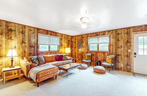 Honor House | Rustic Retreat