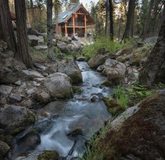 North Wawona House | Rustic Retreat