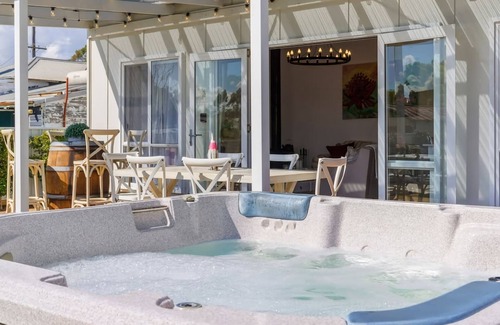 Abermain House | Rustic Retreat w Spa Fire Pit