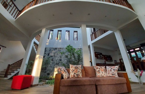 Sirimalwatta House | Rustic rural villa near the beautiful UNESCO world heritage site Kandy city.