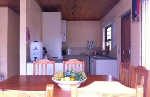 Sandbaai House | RUSTIC SEASIDE GETAWAY