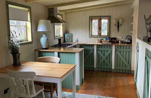 Woodend Cottage | Rustic self contained cottage set in the beautiful grounds of Grayton House.