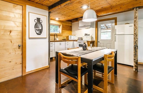 Lac-Brome Ski Chalet | Rustic Spa Cabin Near Bromont Adventures
