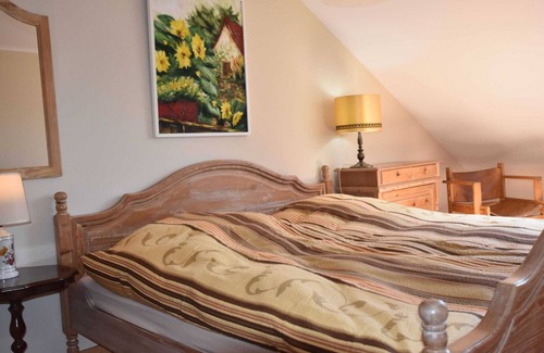 Neu Bartelshagen Apartment | Rustic-style Apartment in Buschenhagen with Garden