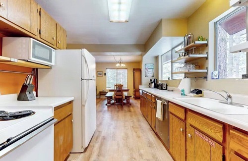 Montgomery Estates Cabin | Rustic Tahoe Cabin with Upgraded Decor