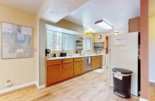 Montgomery Estates Cabin | Rustic Tahoe Cabin with Upgraded Decor