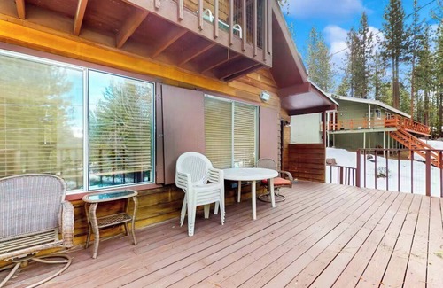 Montgomery Estates Cabin | Rustic Tahoe Cabin with Upgraded Decor